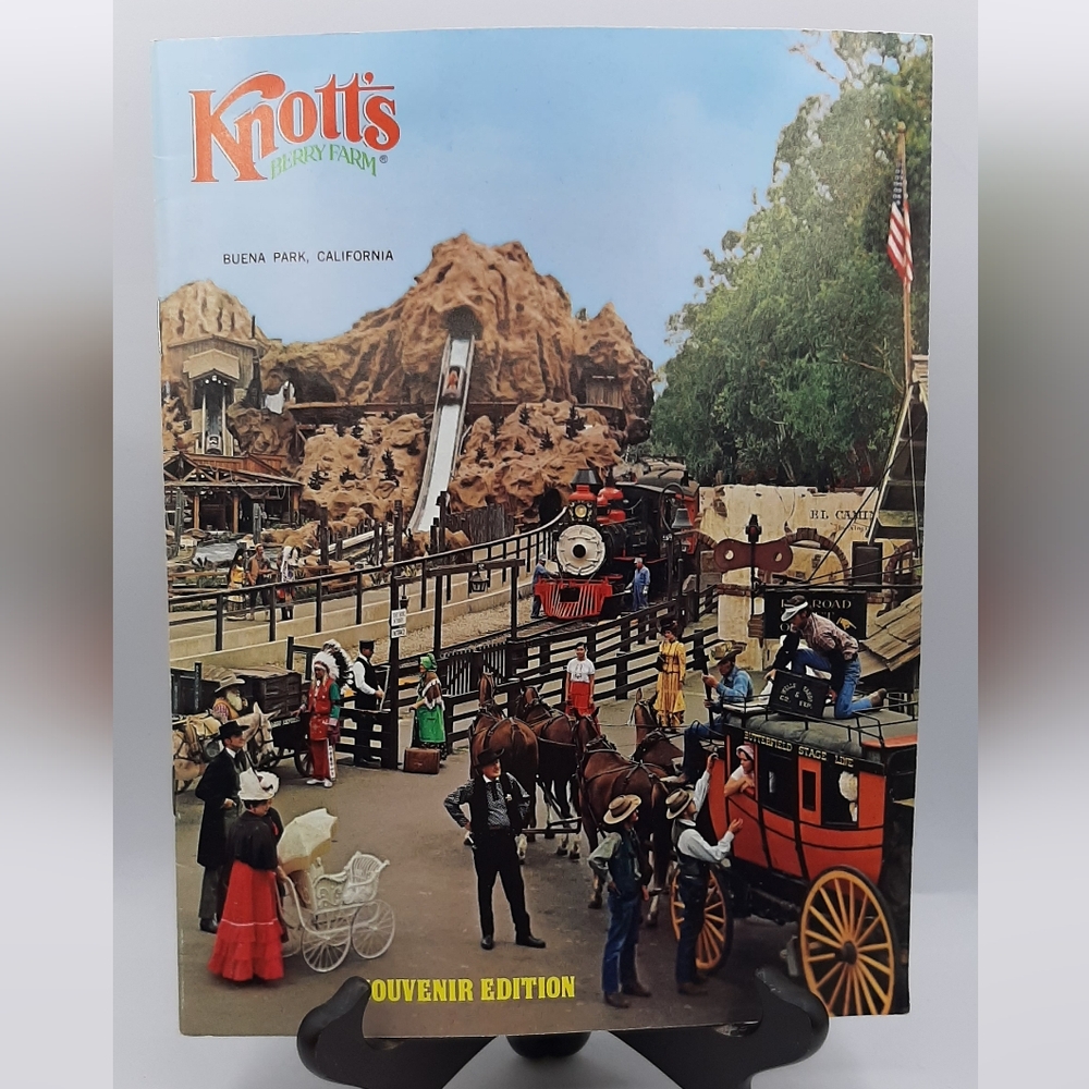 Knott's Berry Farm Vintage 70'S Souvenir Edition Amusement Park Booklet